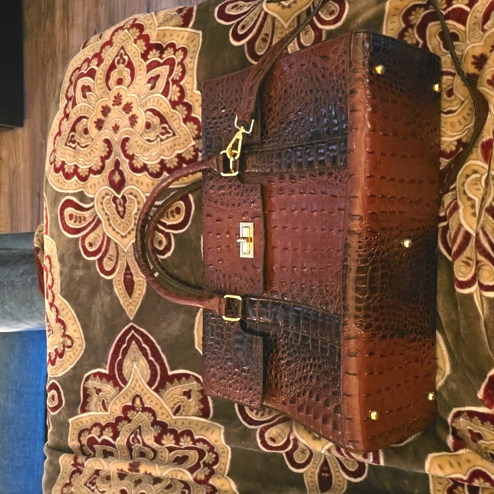 SAVANNAH HERITAGE FAUX LEATHER BRIEFCASE